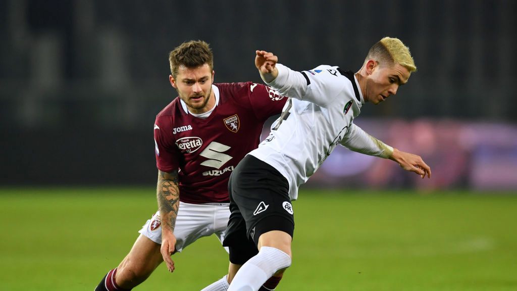 Getty Images / Valerio Pennicino / Na zdjęciu: Karol Linetty (z lewej) i Nahuel Estevez