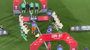 Wszyscy widzieli. Tak zachowali się piłkarze Racingu przed meczem z Barceloną