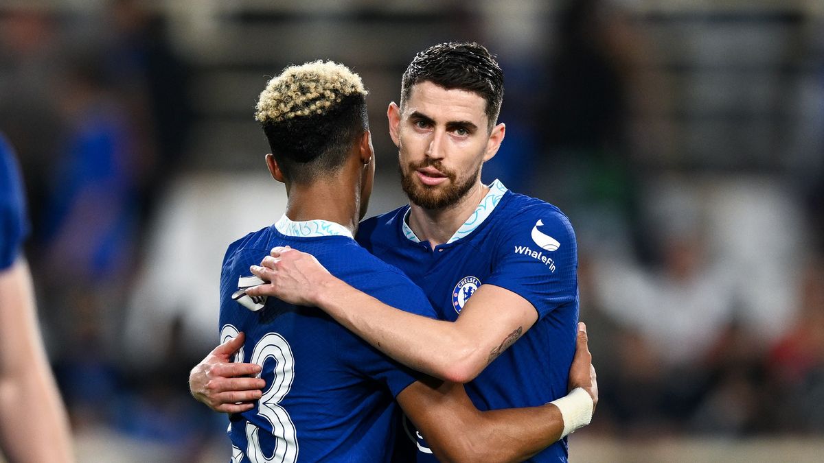 Getty Images / Darren Walsh/Chelsea FC  / Na zdjęciu: Jorginho (z prawej)