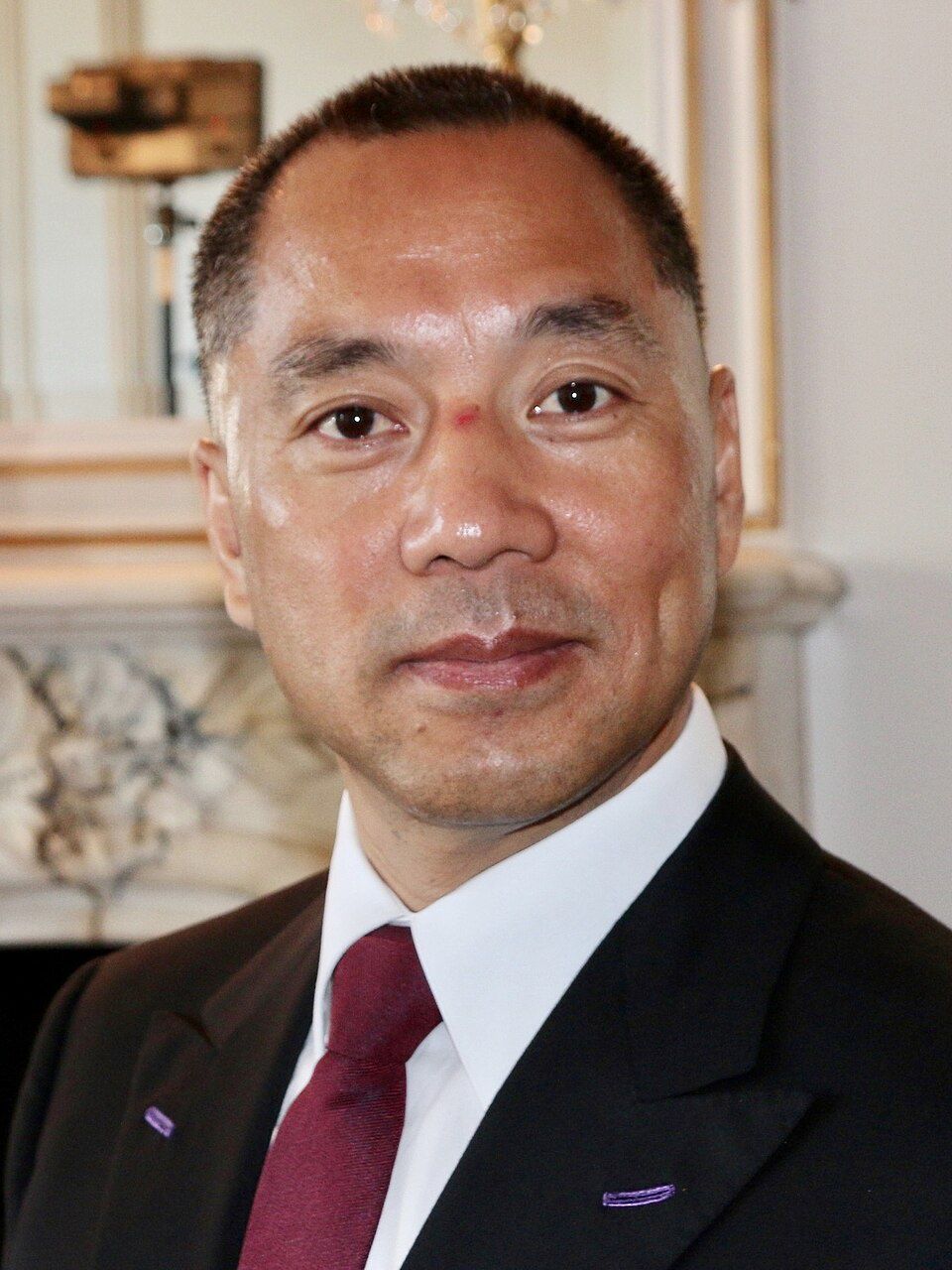 Upadek chińskiego miliardera: Guo Wengui skazany na 30 lat za oszustwo na miliardy dolarów