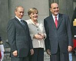 Rosja, Francja i Niemcy kontra KE i USA