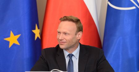 Miliony dla PiS. Prawa ręka prezydenta Dudy: PKW obetnie dotację