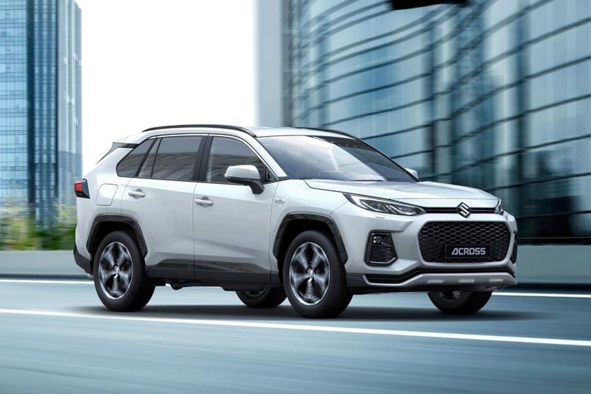 Hybrydowy napęd Suzuki Acrossa składa się z trzech silników
