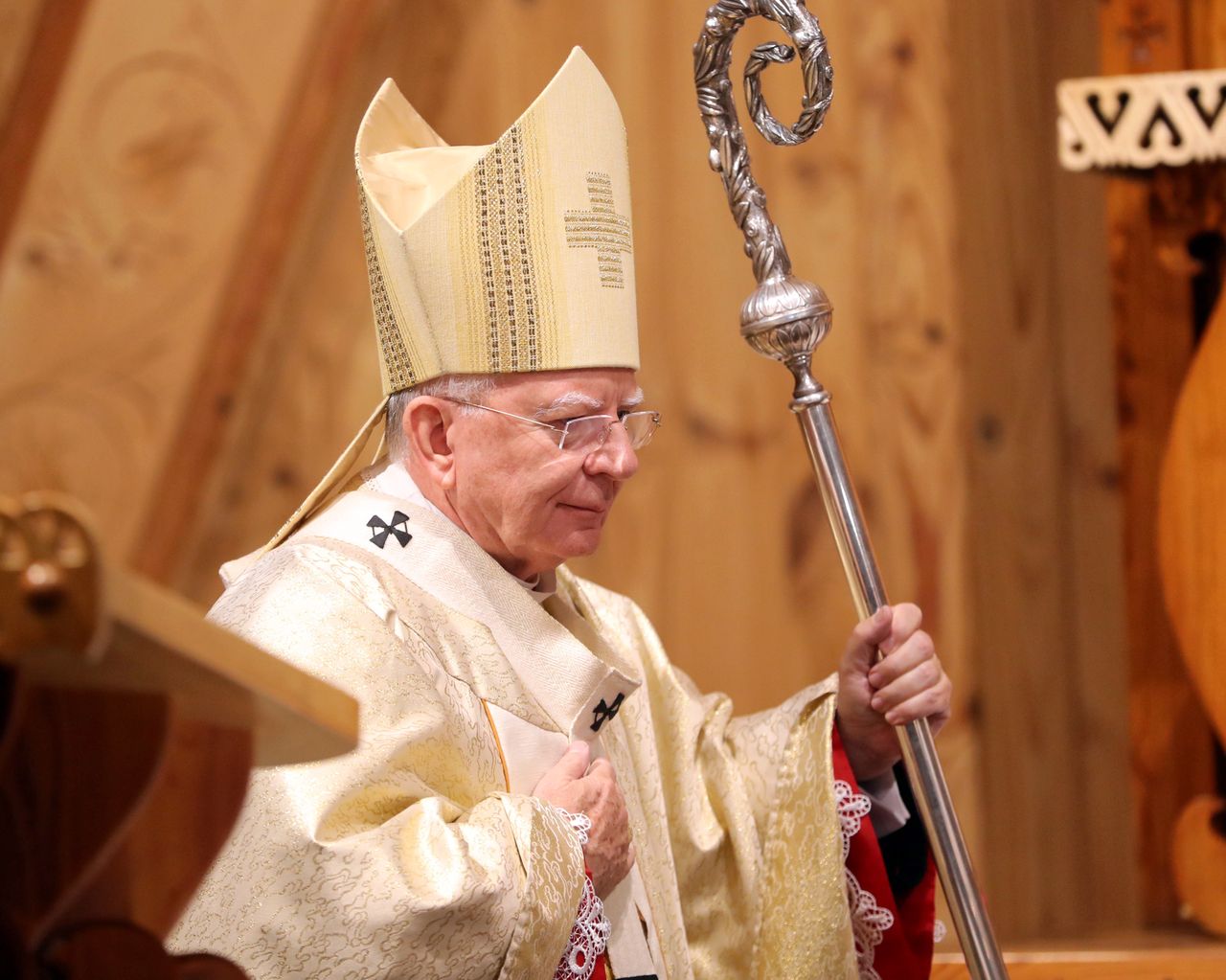 Nie chcą, by abp Jędraszewski przyznawał medale. Zbierają podpisy 