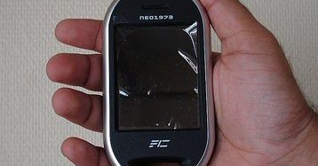 OpenMoko Neo 1973 - smartfon pod kontrolą Linuxa