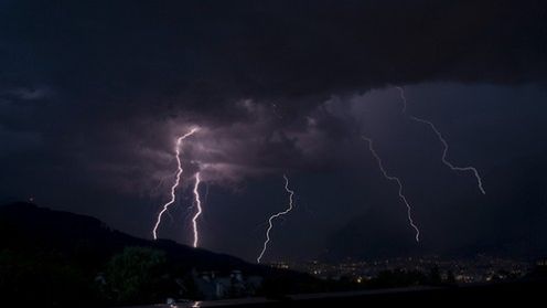 Cisza przed burzą... 1