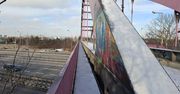 Katowice: Walka kibiców GKS-u i Ruchu Chorzów o nieczynny most nad autostradą A4. Służy już tylko do grafitti. Będzie rozebrany?
