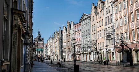 Złota Kamienica w Gdańsku wystawiona na sprzedaż. Ile trzeba za nią zapłacić?