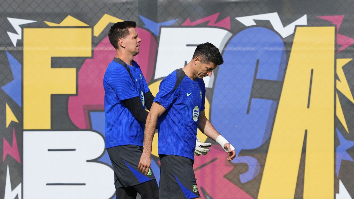 Wojciech Szczęsny i Robert Lewandowski na treningu FC Barcelony