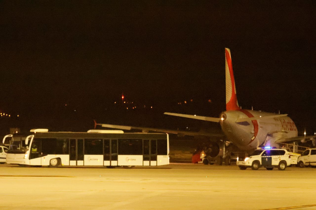 Zuchwała akcja pasażerów na lotnisku w Palma de Mallorca