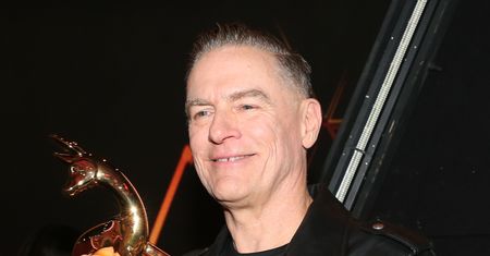 Jakie wymagania ma Bryan Adams podczas "Sylwestra z Dwójką"? To musi mu zapewnić TVP. Jest zaskakująco skromnie