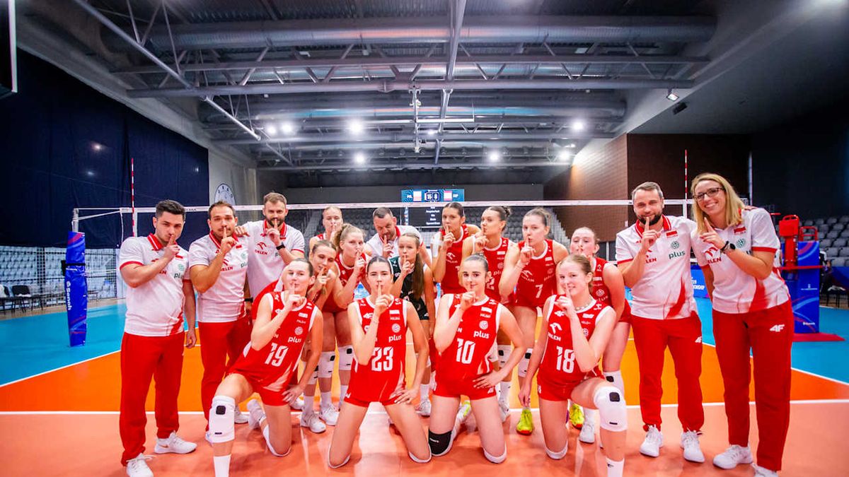 Materiały prasowe / VolleyballWorld / Reprezentacja Polski siatkarek U-19