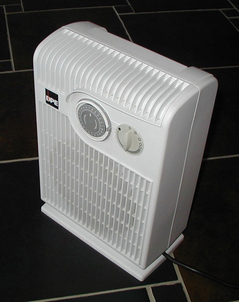 Termowentylator. Tradycyjna farelka pomoże w chłodzie