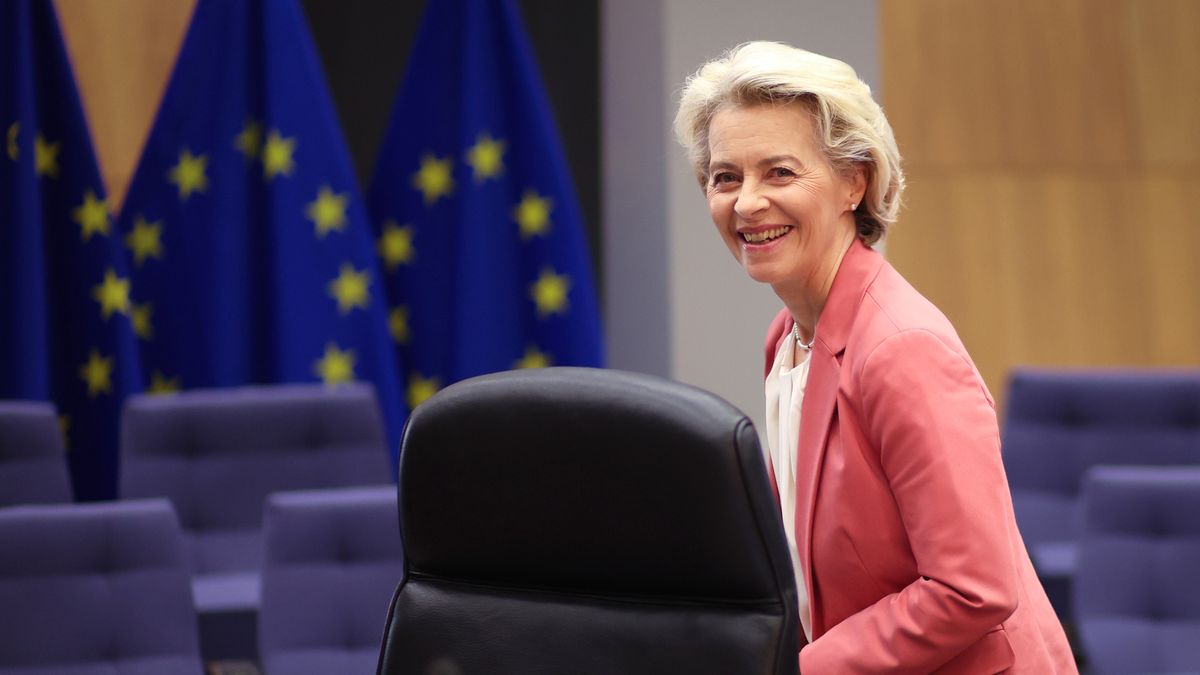 European Commission President Ursula von der Leyen at the start of the European Commission weekly college meeting in Brussels, Belgium, 24 October 2023. The European Commission will present the State of the Energy Union Report. EPA/OLIVIER HOSLET Dostawca: PAP/EPA.