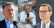 Donald Tusk kpi ze STYLIZACJI Mateusza Morawieckiego i Mariusza Błaszczaka: "Włoży szósty mundurek, tam z jakiegoś ARMANIEGO"