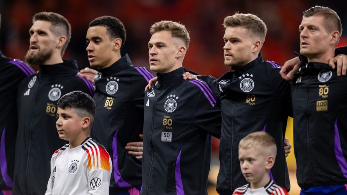 Getty Images /  Alexander Scheuber - GES Sportfoto / Na zdjęciu: Joshua Kimmich (w środku)