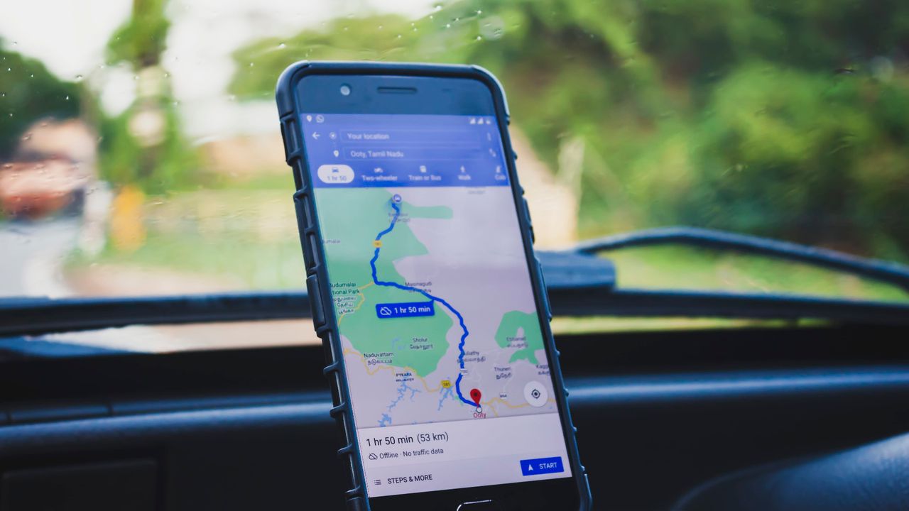 Mapy Google z trybem dla kierowców także u nas? Mogą zastąpić Android Auto