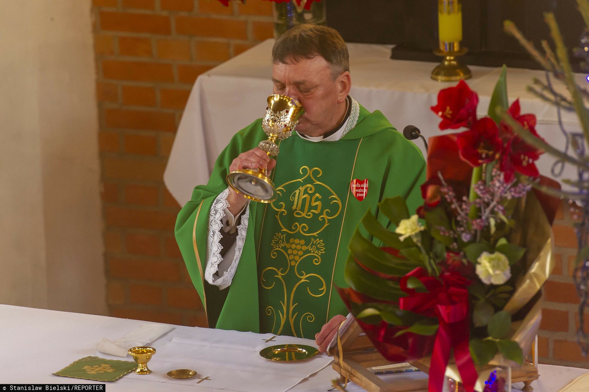 Elbląski ksiądz dał pieniądze z tacy na konto WOŚP