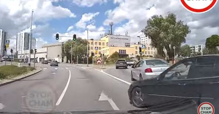 Oto co zrobił na drodze kierowca mercedesa. Nagranie z Gdańska