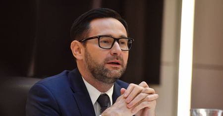 Orlen kazał swoim spółkom prenumerować gazety Polska Press? Nieoficjalne ustalenia