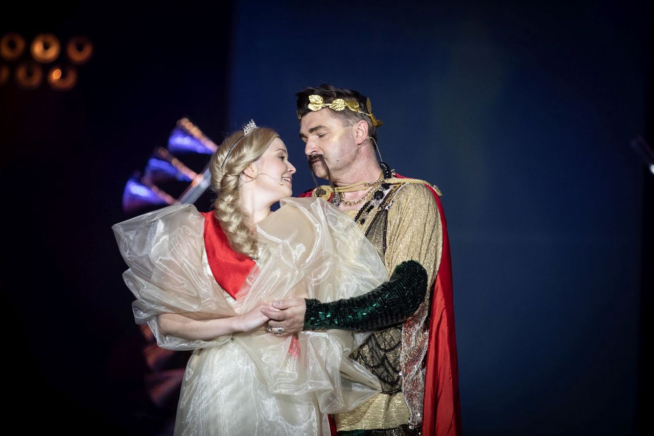 "Bitwa o tron", reż. Jacek Mikołajczyk / Teatr Syrena w Warszawie / Fot. Michał Heller