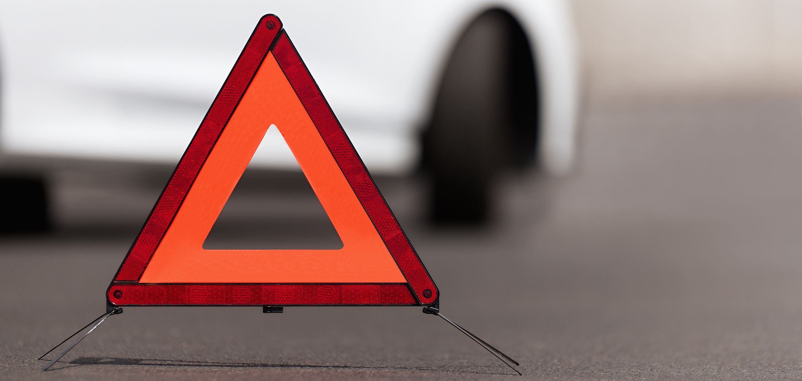 trójkąt ostrzegawczy wypadek kolizja stop
