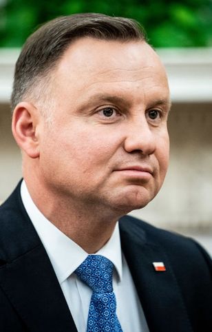 "Źle pan trafił". Ostra wymiana zdań z Dudą o TVP
