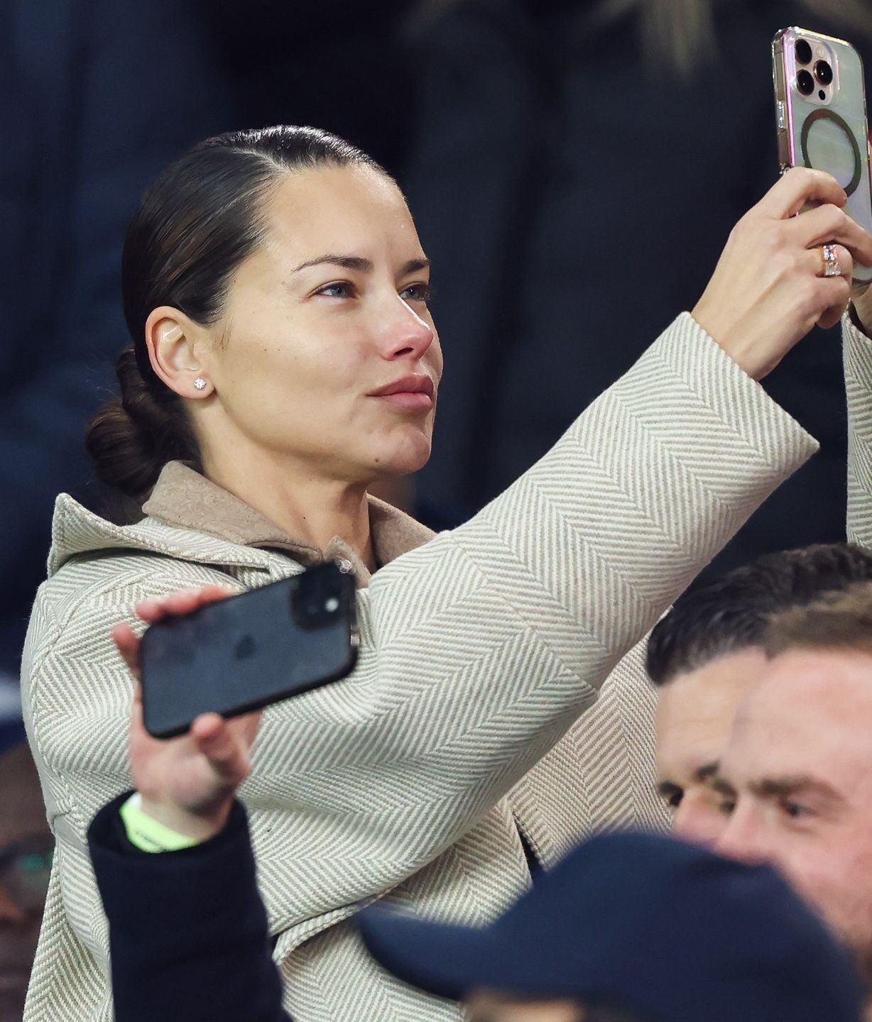 Pozbawiona makijażu Adriana Lima kibicuje ulubionej drużynie 