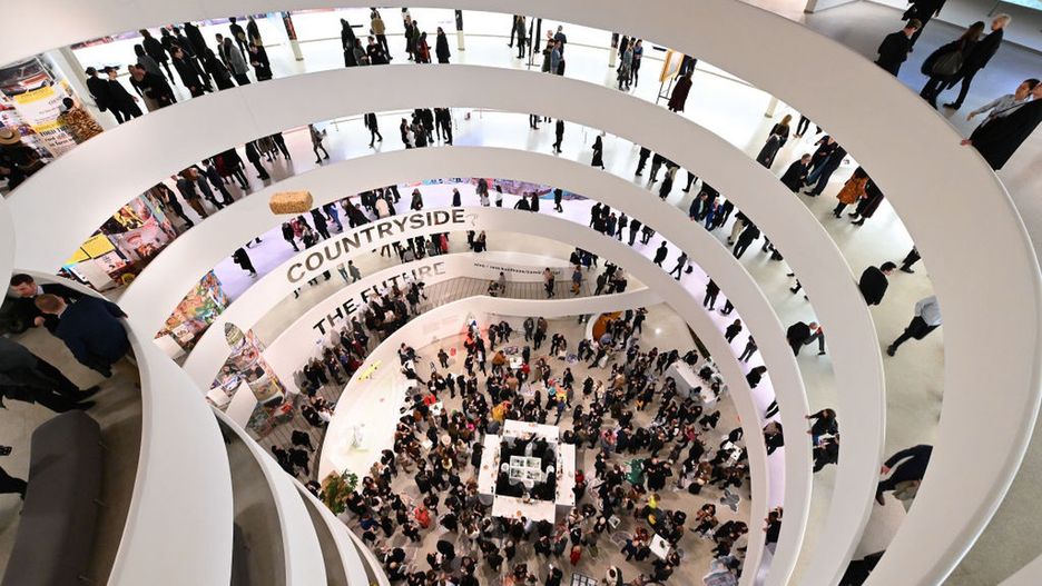 Wnętrze Muzeum Guggenheima w Nowym Jorku