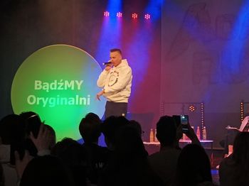 Ogólnopolska akcja "BądźMY Oryginalni!” w Resursie Obywatelskiej w Radomiu. Był koncert znanego rapera i ciekawe rozmowy