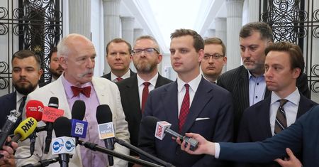 Wycieknie seks-afera polityków? Poseł o niejawnych obradach Sejmu