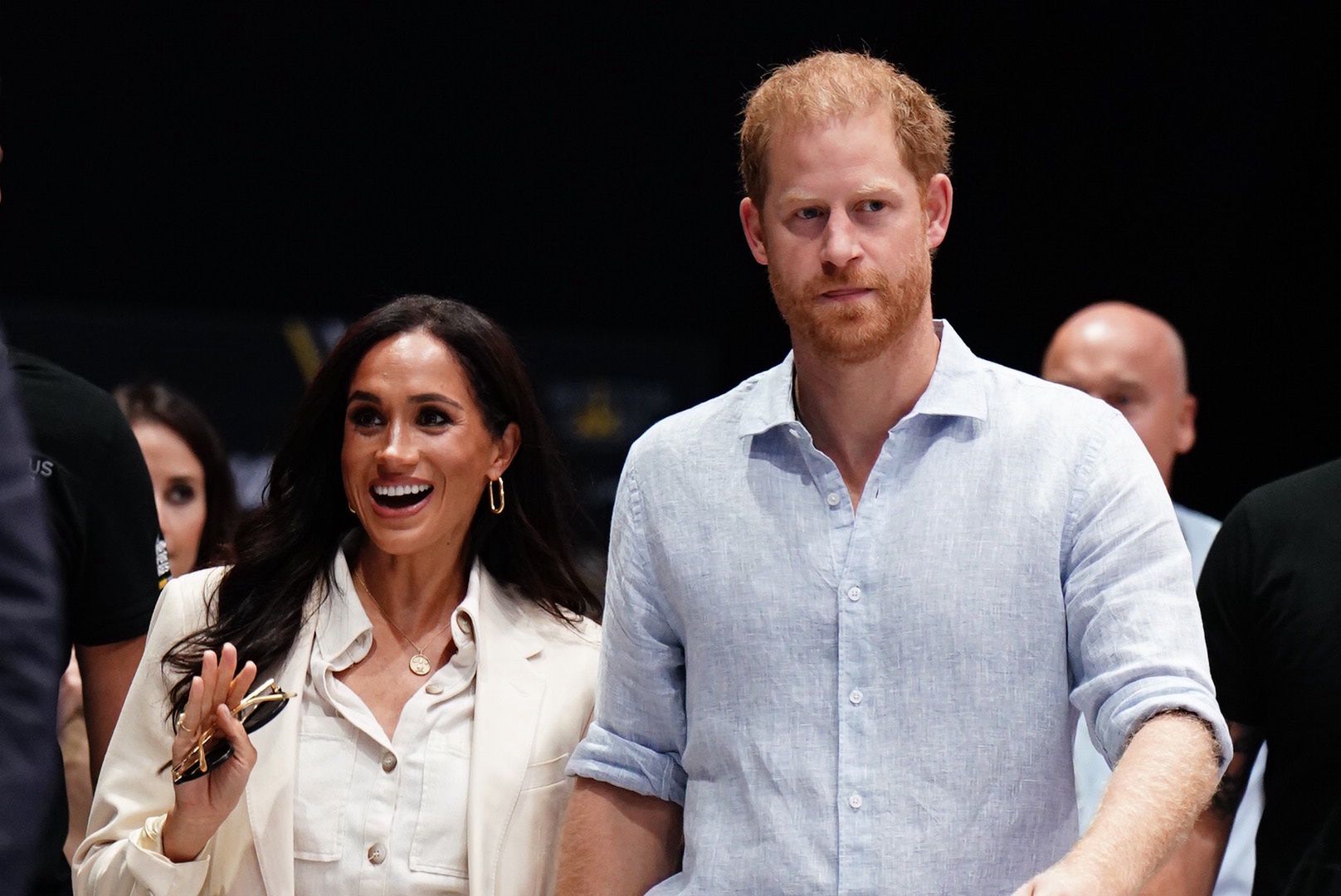 Harry i Meghan oddalają się od siebie? 