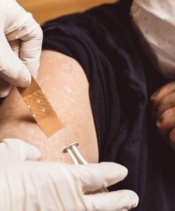 Nowozelandczyk przyjął 10 dawek szczepionki jednego dnia, podszywając się pod innych ludzi