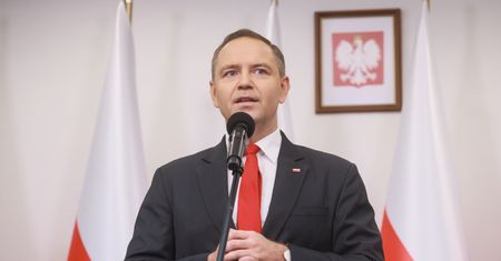 Nawrocki upamiętnił ofiary rzezi na Wołyniu. Mówi o "godnym pochówku"