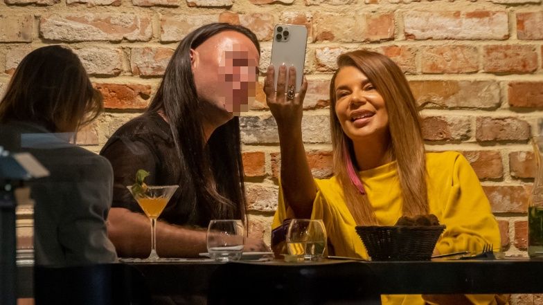 Edyta Górniak imprezuje wieczorową porą ze znajomymi
