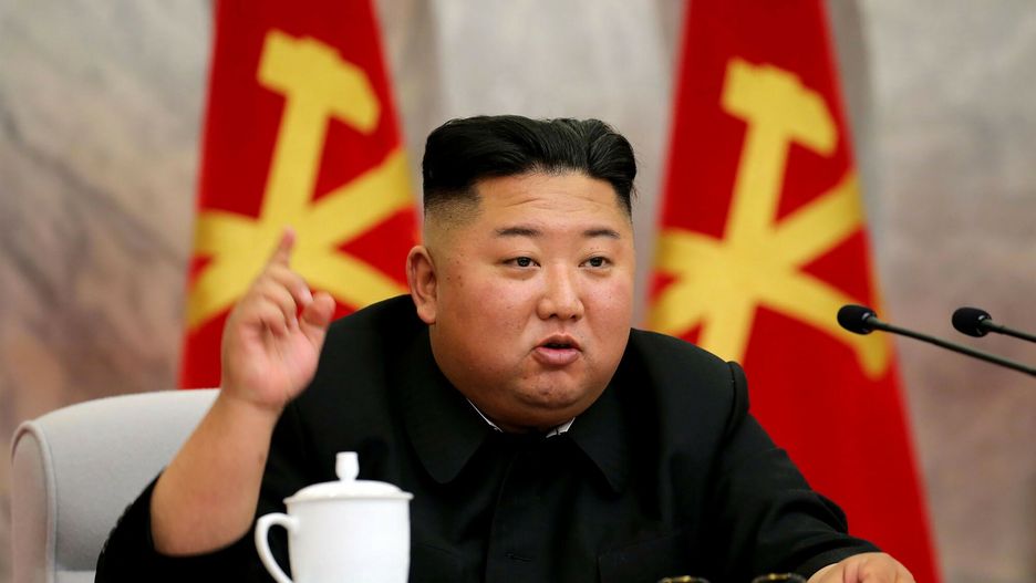 Najnowsze zdj?cia Kim Dzong Una
This undated picture released from North Korea's official Korean Central News Agency (KCNA) on May 24, 2020 shows North Korean leader Kim Jong Un attending the Central Military Commission of the Workers' Party of Korea in an undisclosed location in North Korea. - North Korea discussed new policies for increasing its "nuclear war deterrence" during a military meeting presided over by leader Kim Jong Un, state news agency KCNA reported on May 24, 2020. (Photo by STR / KCNA VIA KNS / AFP) / South Korea OUT / ---EDITORS NOTE--- RESTRICTED TO EDITORIAL USE - MANDATORY CREDIT "AFP PHOTO/KCNA VIA KNS" - NO MARKETING NO ADVERTISING CAMPAIGNS - DISTRIBUTED AS A SERVICE TO CLIENTS / THIS PICTURE WAS MADE AVAILABLE BY A THIRD PARTY. AFP CAN NOT INDEPENDENTLY VERIFY THE AUTHENTICITY, LOCATION, DATE AND CONTENT OF THIS IMAGE --- /
STR