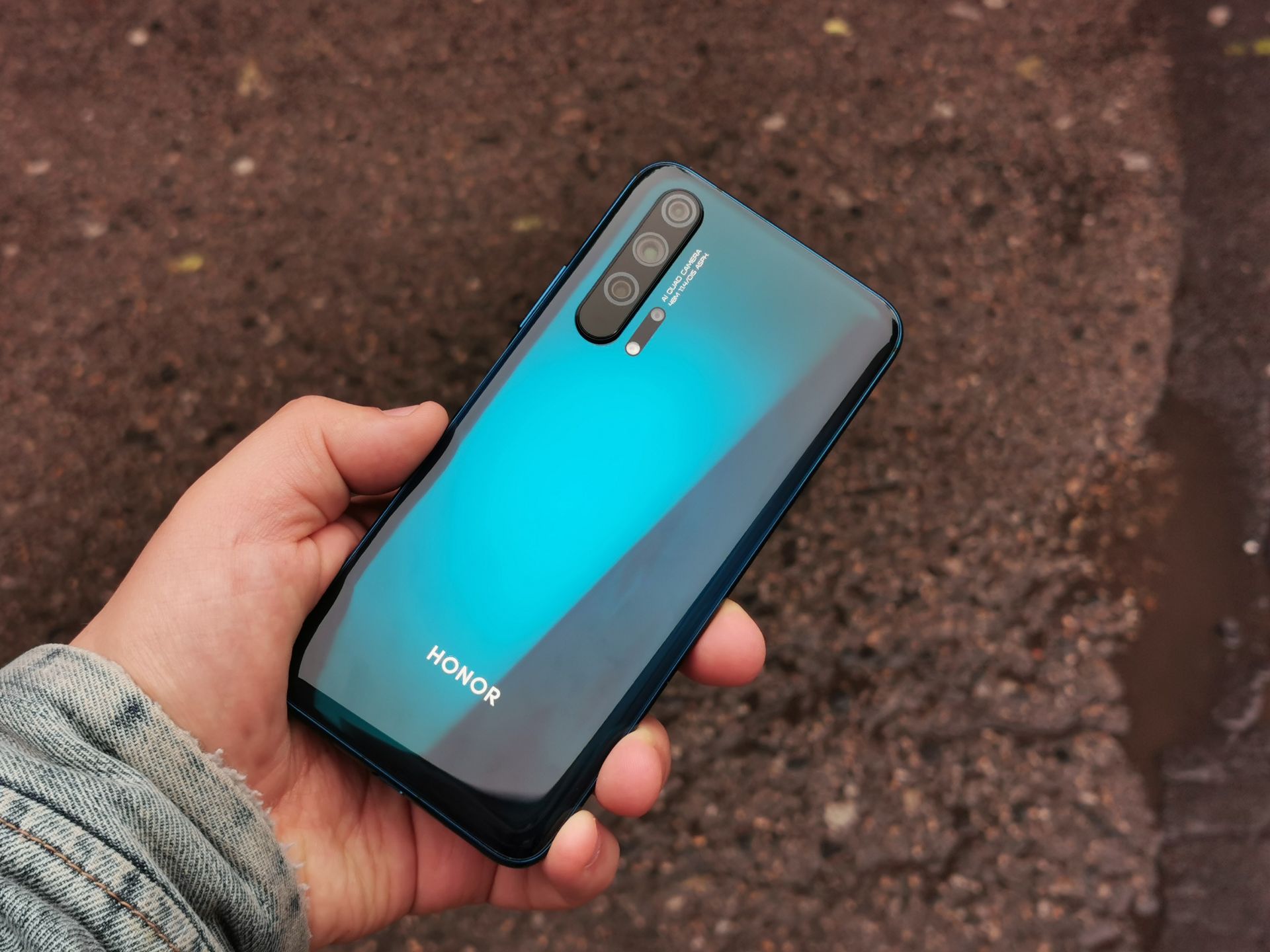 Honor 20 i 20 Pro oficjalnie. Ma poczwórny aparat z rekordowo jasną optyką 30