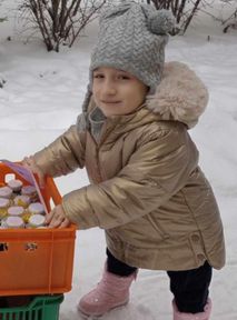 Spectacular fund-raising. Kasia no longer has to sell food in freezing conditions