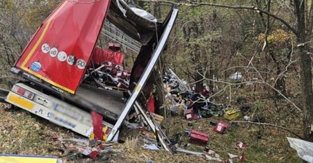 Śmiertelne potrącenie na S1. Mężczyzna miał wymieniać koło