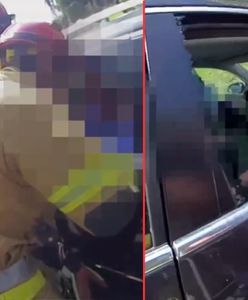 Usłyszeli krzyki z samochodu na parkingu. Natychmiast wybili szybę