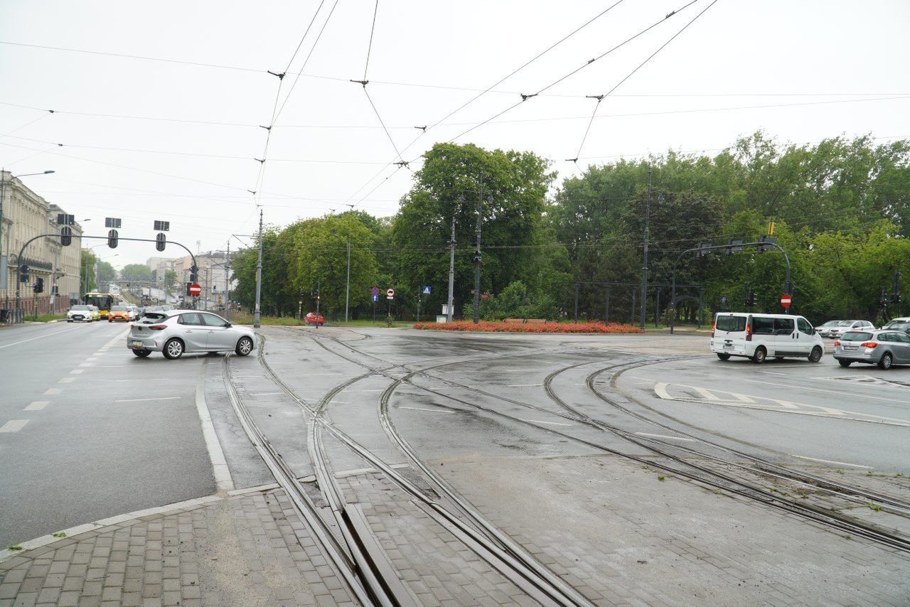Rusza ofensywa remontowa w Łodzi. Wakacje pod znakiem zamknięć, zmian tras MPK i objazdów
