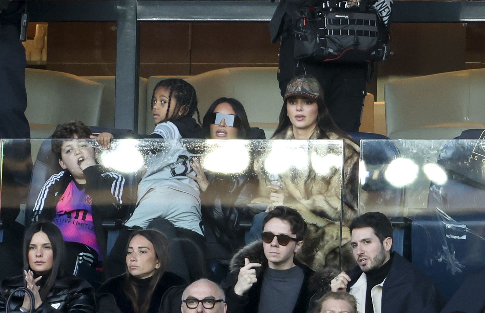 Kim Kardashian na meczu w Paryżu. Przyniosła dużego pecha