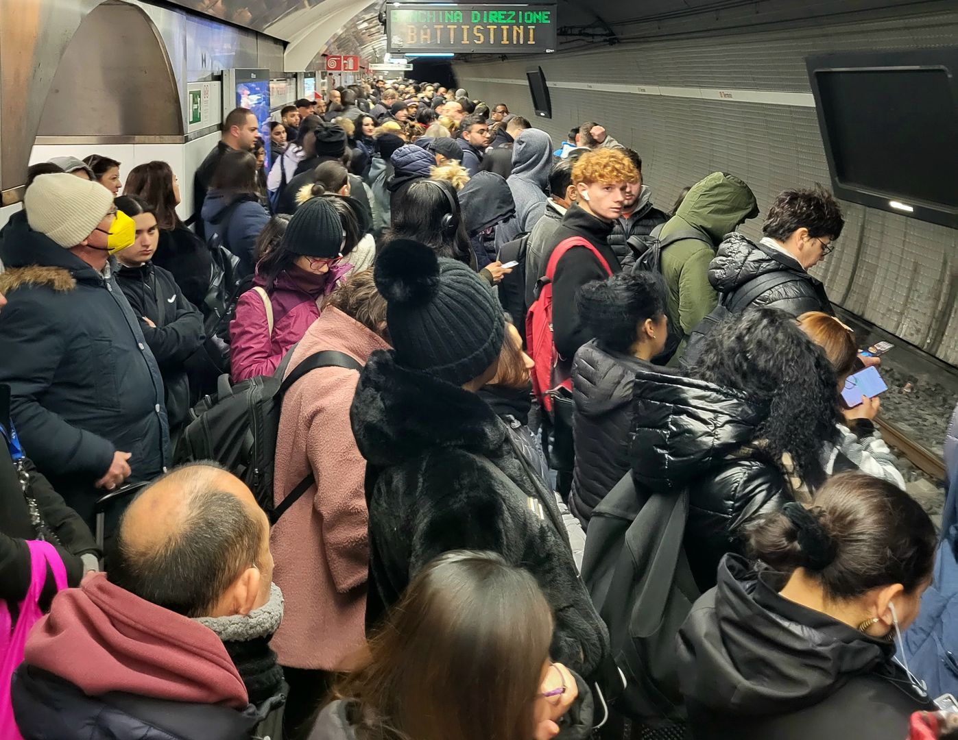 Już teraz metro w Rzymie jest przeładowane. W 2025 ma być znaczn