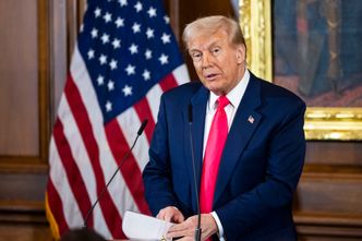 Skrytykował Trumpa w prywatnej wiadomości. Francuz niewpuszczony do USA