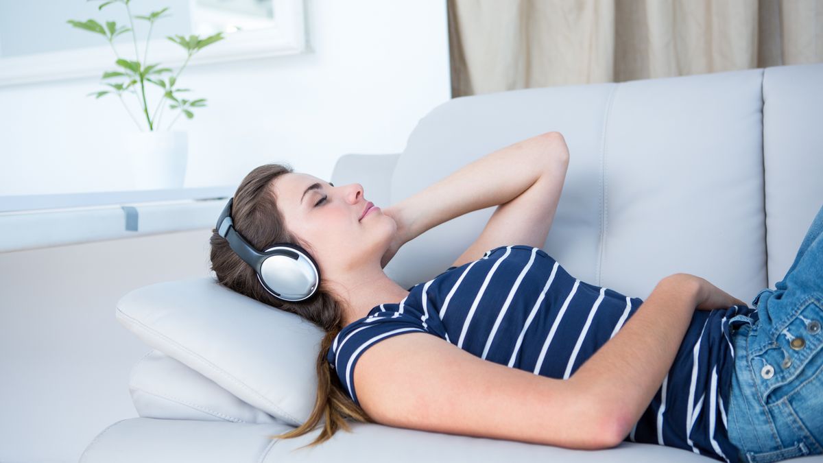 Słuchanie muzyki może złagodzić ból. Dowodzą tego badania