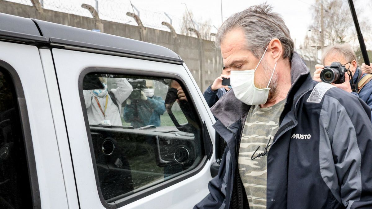 Tu polityk wsiada do innego auta 4x4 - jeepa wranglera