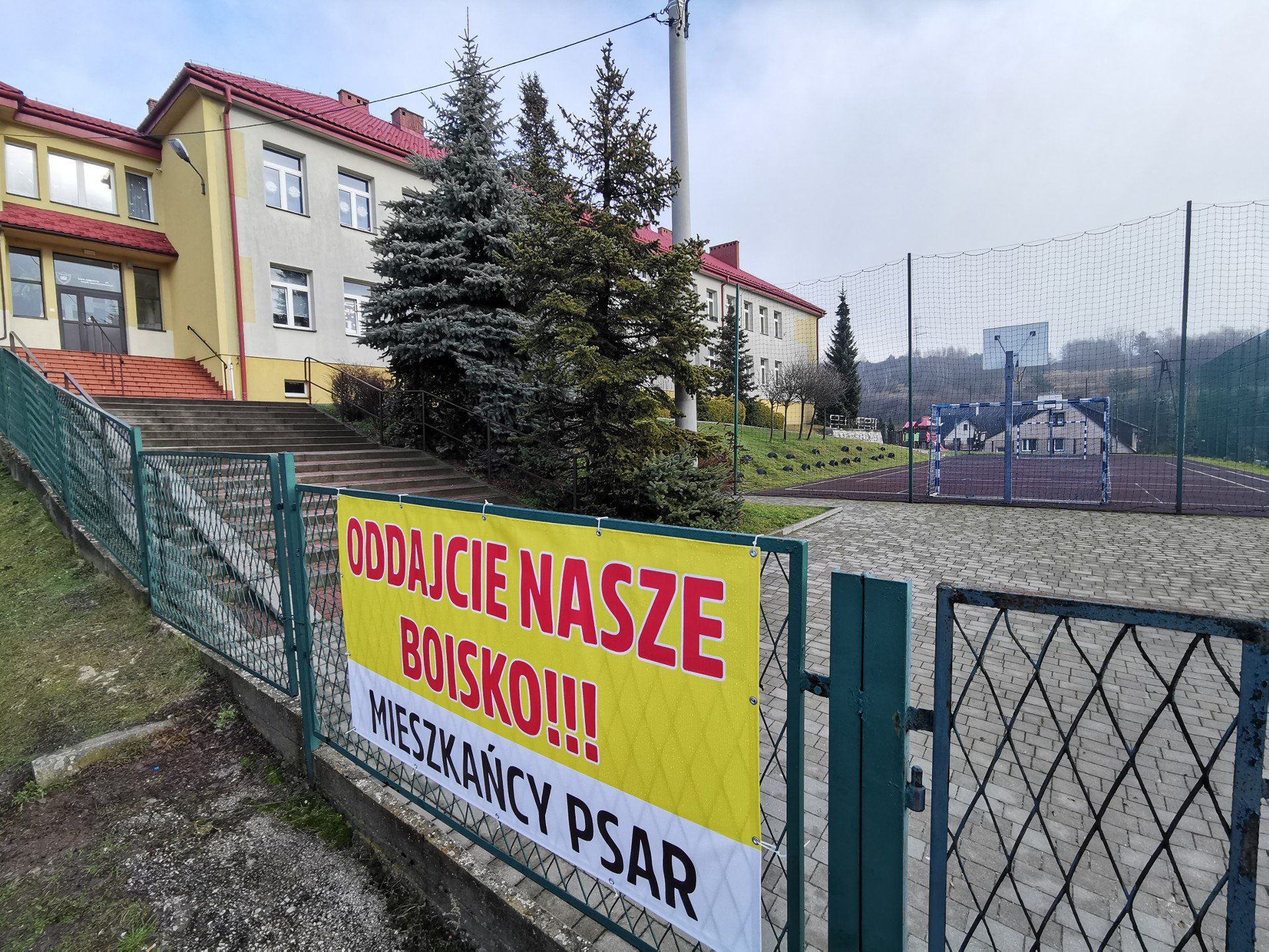 Hałas z boiska już nie przeszkodzi dzieciom w grze. Rząd zmienia prawo m.in. po słynnej sprawie z Psar