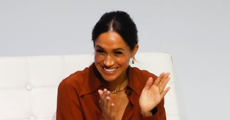 Meghan Markle uruchomiła sklep z elementami swojej garderoby. Fani mogą nabyć m.in. sukienkę "Windsor" za 5 tysięcy złotych