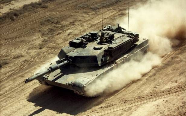 M1 Abrams - 62 tony rozpędzonej demokracji