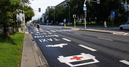 Warszawa. Działają buspasy na ul. Bitwy Warszawskiej 1920 r. Powstanie 38 km nowych